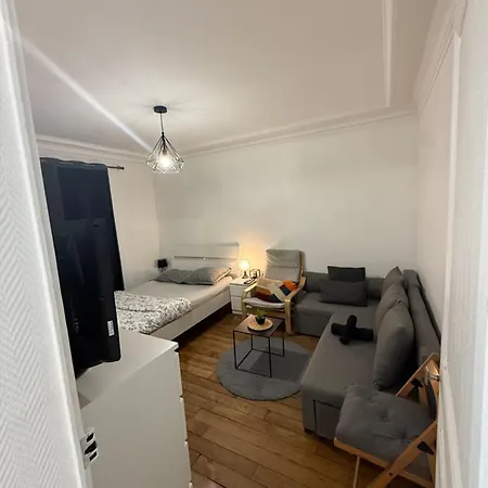 Cosy Studio-3